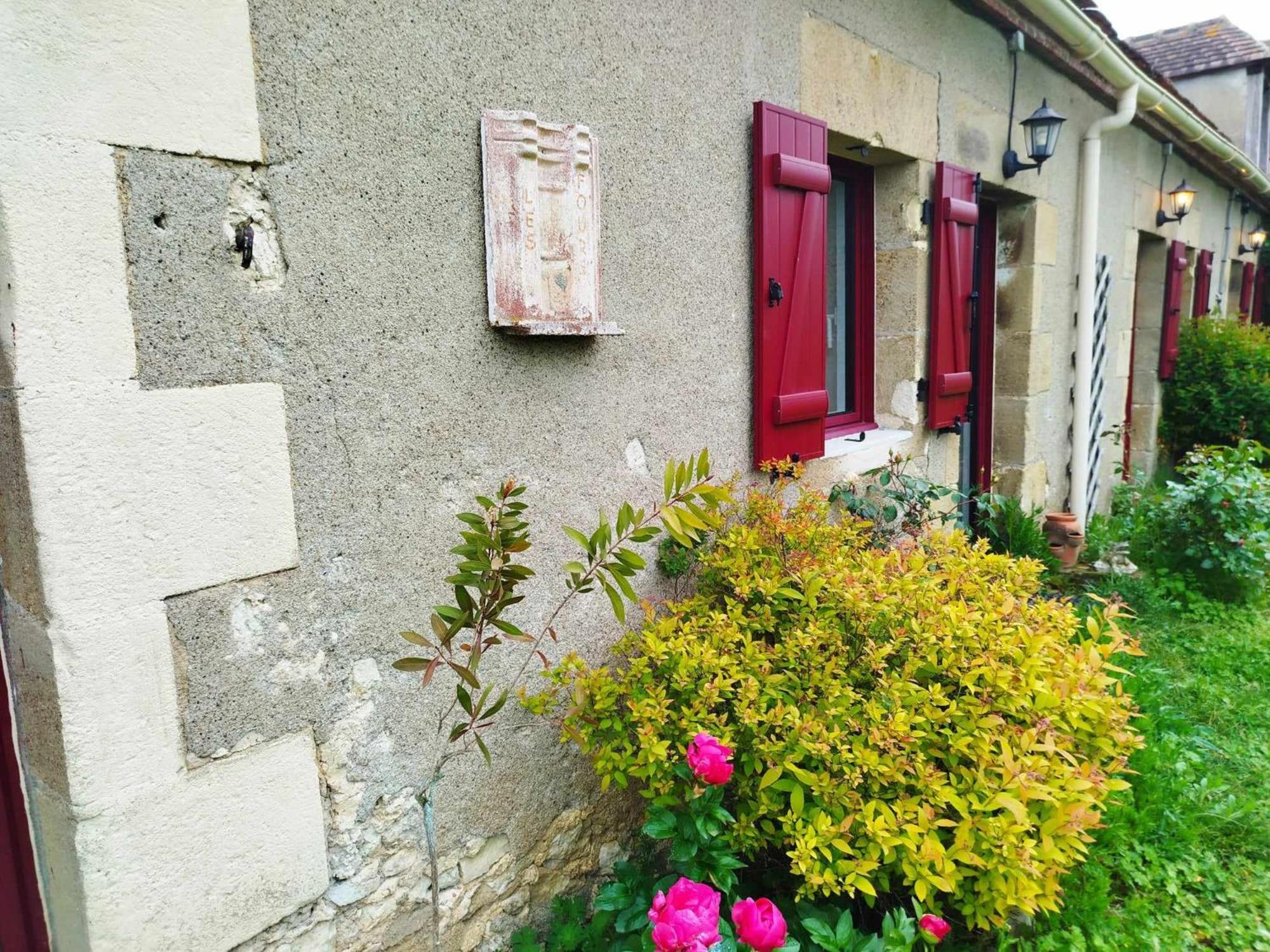 Gite Des Fours Agonges Bagian luar foto